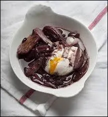 Les oeufs meurette, dlicieuse recette, sont cuisins avec... ?