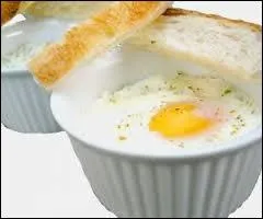 L'oeuf qui se cuit au four, au bain-marie, en ramequin, avec de la crme, c'est l'uf... ?