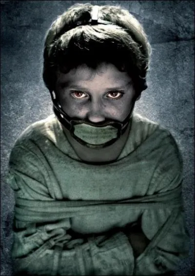 Quel film d'horreur raconte l'histoire d'un homme qui fut intern autrefois dans un hpital et qui part  la recherche de son pass pour sauver sa vie ?