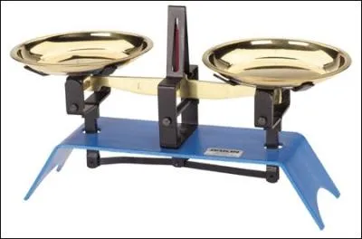 Compltez correctement cette affirmation :  L'unit de mesure de la masse d'un objet est le  tandis que son poids se mesure en 