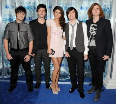 Comment s'appelle son groupe ?