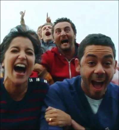 Dans cette comdie, trois trentenaires dbarquent en Amrique pour faire une surprise  leurs amies. Quel est le titre de ce film ?