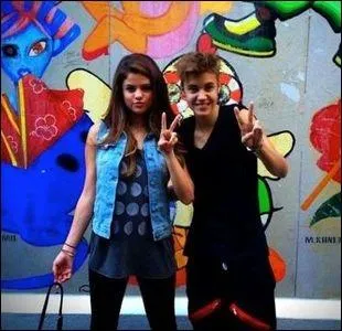 Avec qui Justin est-il sorti ?