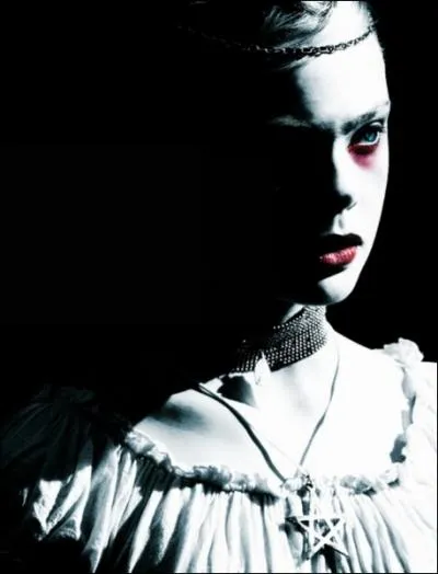 Dans le dernier film de Coppola, Val Kilmer incarne un crivain equtant sur le meurtre d'une jeune fille dans une petite bourgade paume. Il s'agit de :