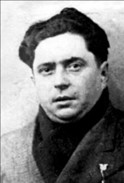 Penchons-nous sur la lettre  T  ! Une victime de la 2e Guerre mondiale, mort pour la France, fusill par les nazis; c'tait un rsistant et un syndicaliste. !