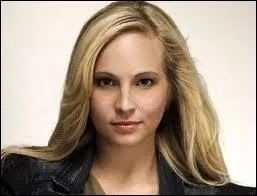 Qui est cette personne qui est l'une des meilleures amies d'Elena ?