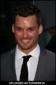 Qui est l'acteur qui interprte le rle de Julian ?