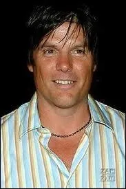 Qui est l'acteur qui interprte le rle de Dan ?