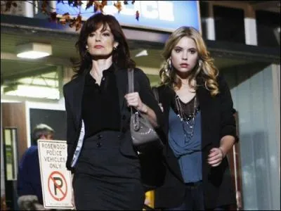 Afin qu'elle ne soit pas arrte pour ce dlit, que fait sa mre ?