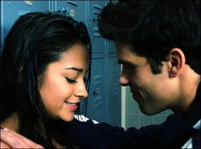 Ce dernier essaie d'ailleurs de la violer dans les vestiaires du lyce, mais quelqu'un intervient . Qui est- ce ?