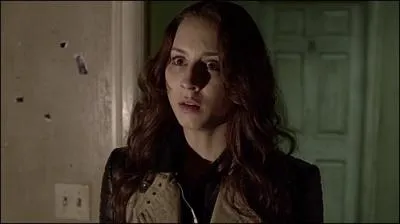 Que fait Spencer aprs avoir dcouvert que Toby tait  A  ?