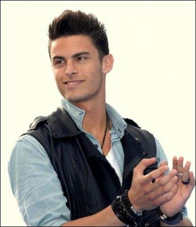 De quelle marque devient-il alors l'grie ?