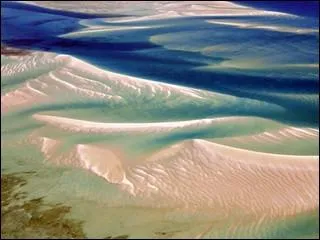 Quelle mer spare Madagascar de l'Afrique ?