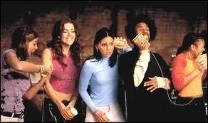 Dans  Scary Movie 2 , la scne o ils prennent des lunettes et des flingues pour tuer des monstres fait rfrence  un film avec Bill Muray. Lequel ?