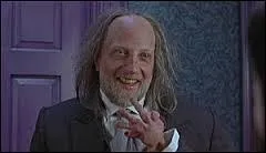 Le film  Scary Movie 2  est aussi bas sur plusieurs films. Lesquels ?