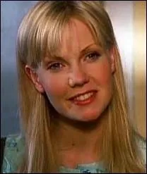 Qui est Marybeth Hutchinson, la petite nouvelle, vritable  miss-parfaite , toujours souriante et polie avec tout le monde ?