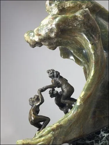 Qui a sculpt cette   Vague   ?