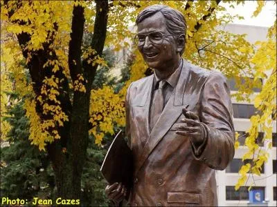 Indpendantiste convaincu, il a constamment cherch a accrotre l'autonomie du Qubec?