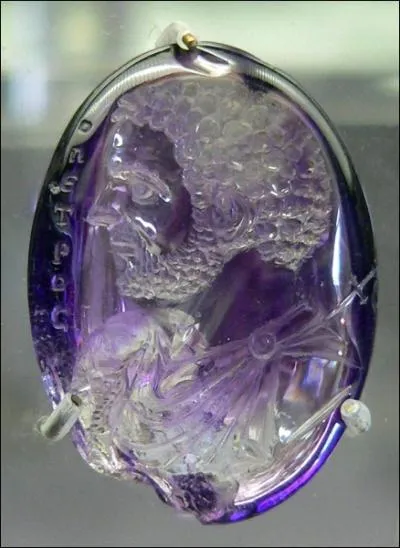 Quelle pierre a t utilise pour confectionner cette superbe intaille ?