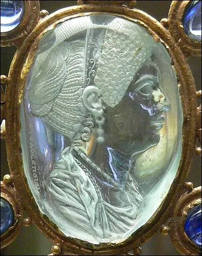 Qui est reprsente sur cette extraordinaire intaille ?