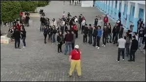 La premire vido a t poste sur :