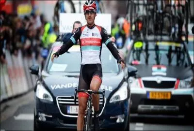 Tom Boonen a remport cette course  5 reprises. En 2013, c'est le Suisse Fabian Cancellara qui s'est impos (photo). Quelle classique est une bonne prparation pour le Tour des Flandres ?