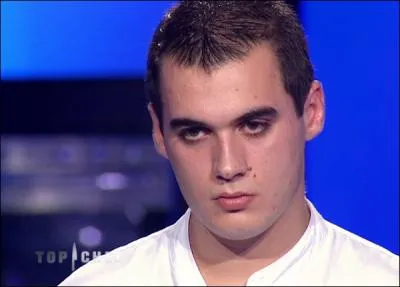 Comment s'appelle ce candidat qui passait du temps en cuisine avec son pre plutt que jouer avec ses copains quand il tait jeune ?