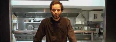 Qui est ce candidat g de 31 ans qui se lance ds l'ge de 18 ans dans la cuisine ?