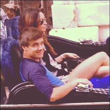 Pour la Saint-Valentin, Liam avait offert des cadeaux  Dani. Quels taient ces cadeaux ? (Saint-Valentin 2012)