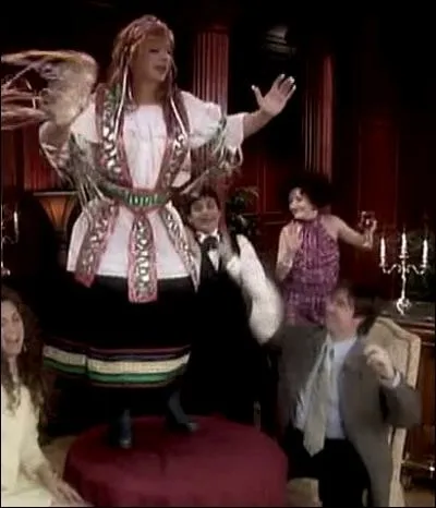 Lorsqu'elle travaille au restaurant, quel incident ne survient pas ?