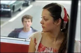 Quel objet s'changent-ils lorsque l'un des deux a russi le dfi ?