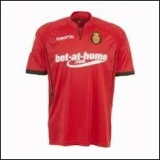 Et enfin pour conclure sur ce voyage en Espagne, de quelle quipe avons-nous ici le maillot ?