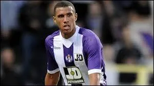 Au Toulouse Football Club, on connait bien Etienne Capoue, souvent appel en quipe de France, avant Toulouse, il avait jou  :