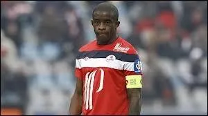 Le capitaine de Lille Olympique Sporting Club est Rio Mavuba que l'on avait pu voir sous le maillot de :