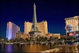 Quelle est la hauteur de la tour Eiffel de Las Vegas ?
