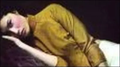 ''Justine s'initie au secret / Une fleur dans la bouche'' ... Qui est l'auteur de ''Justine ou les Malheurs de la vertu'' ?