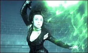 Bellatrix Lestrange est une abominable sorcire qui va tout faire pour livrer Harry Potter  Voldemort, mais quelle actrice l'incarne ?