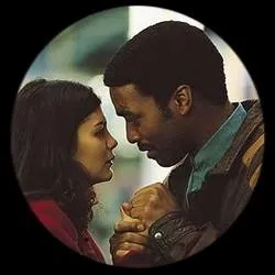 La mme anne, elle joue dans ce film de Stephen Frears qui raconte le destin terrible d'immigrs illgaux, forcs de vendre leurs organes pour survivre. Il s'agit de :