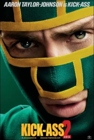 Quel personnage, dj prsent dans le premier film, changeras--til de pseudonyme dans Kick-Ass 2 ?
