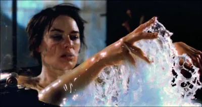 Comment se nomme la drogue circulant dans Dredd et donnant l'illusion de tourner au ralenti ?