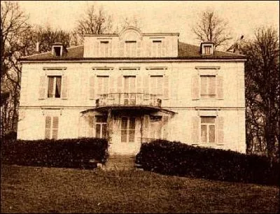 Comment s'appelle la maison des Vian, situe  Ville-d'Avray ?