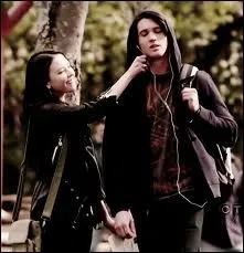 Dans quel pisode de la saison 4 Jeremy meurt-il ?