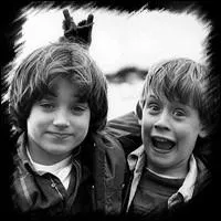 Dans ce film, il incarne Mark, un petit garon envoy chez son oncle et sa tante aprs la mort de sa mre. Bien vite, il se rend compte que son cousin est un vrai psychopathe... Il s'agit de :