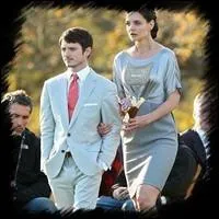 Dans ce film, qui parle de rivalit amoureuse entre Anna Paquin et Katie Holmes, il incarne Chip Hayes. De quel film s'agit-il ?