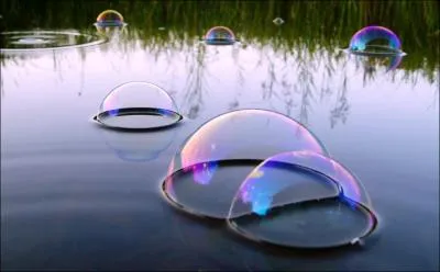 Quel est cependant le symptme que l'on retrouve chez tous et qui est  l'origine de la plupart des diagnostiques de ce syndrome chez l'adulte ?