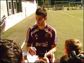 Depuis quand est-il un joueur professionnel ?