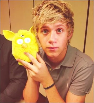 Comment s'appelle sa mre ?