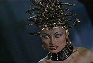 Qui est cette actrice qui joue Mduse ?