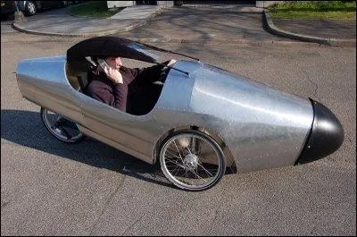 Le vlo devient moyen de transport collectif, en Inde par exemple. Comment s'appelle ce modle ?