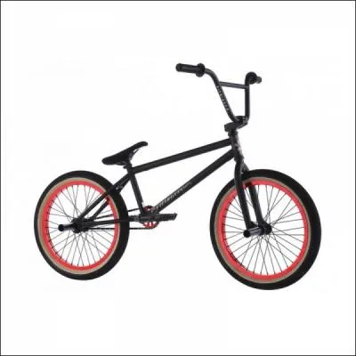 Pour des figures et des acrobaties, on prfrera celui-ci. Comment s'appelle il ?